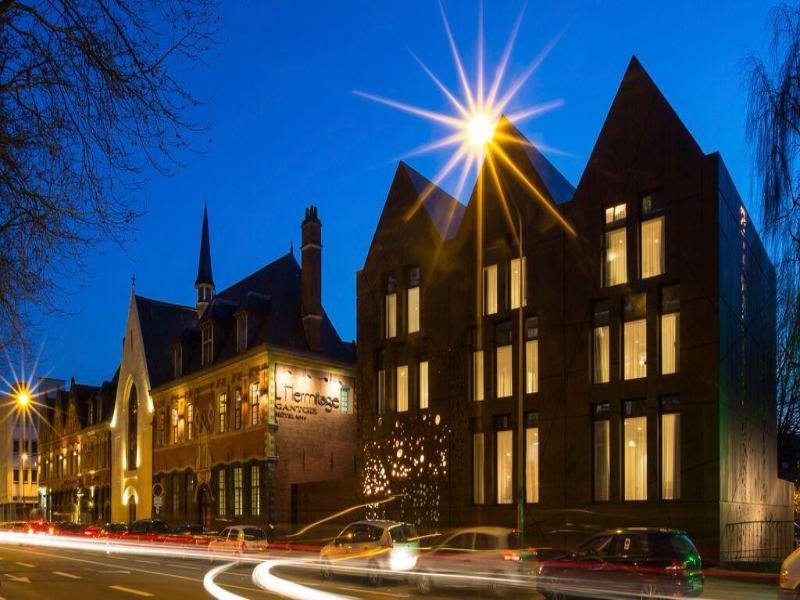 L'Hermitage Gantois, Autograph Collection Lille Exterior foto The Old Schools' Quadrangle at night